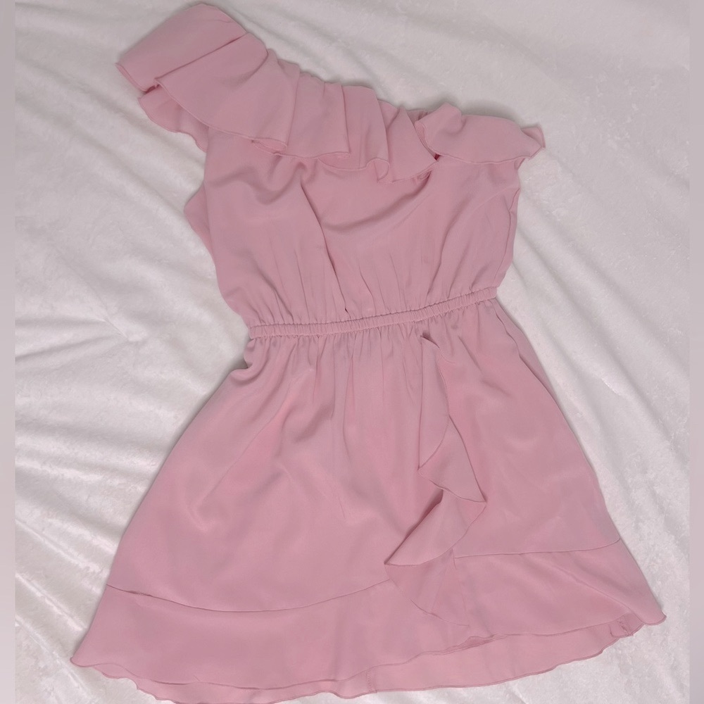 MEDIUM light pink Candie’s one shoulder dress.